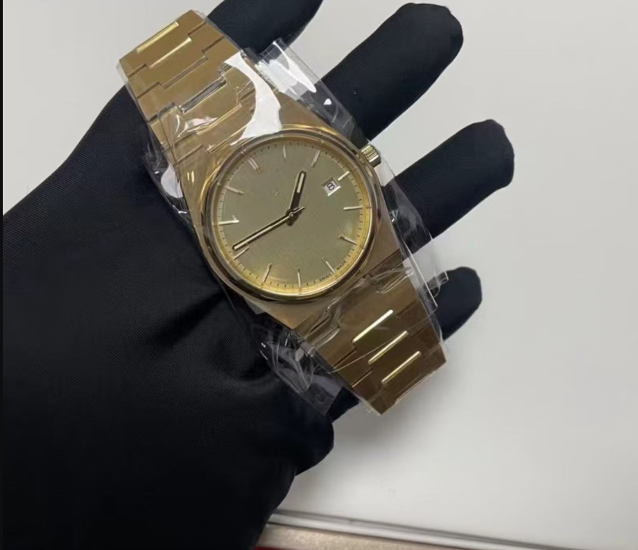 Clean Factory Replica Watches