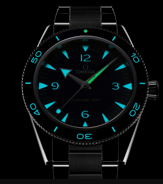 VS 海馬 300 字面與夜光